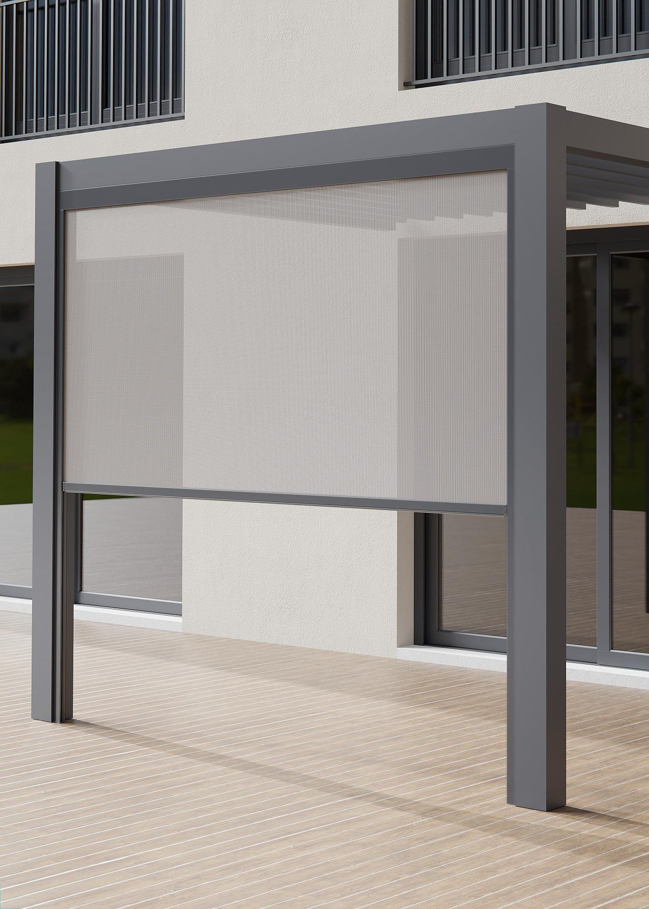 Store vertical extérieur Stylbio Zip pose sur pergolas